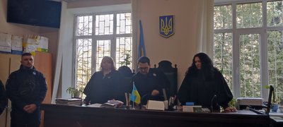 У Житомирі суд призначив довічне позбавлення волі чоловікові за вбивство матері та доньки