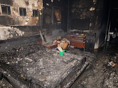 "Встигла схопити трьох дітей": дрон РФ влучив у квартиру багатоповерхівки в Одесі