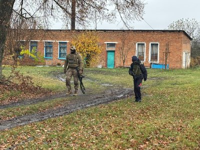 У селі Красівка Бердичівської громади провели вишкіл із тактики ведення бою У селі Красівка Бердичівської громади провели вишкіл із тактики ведення бою