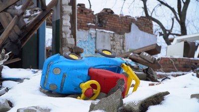 "Тут сім чоловік залишилося". Як живуть в селі Отрішки на Дніпропетровщині, де оголосили примусову евакуацію населення "Тут сім чоловік залишилося". Як живуть в селі Отрішки на Дніпропетровщині, де оголосили примусову евакуацію населення