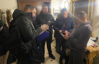 Вручення підозри фігуранту справи про фінансування терористичної діяльності Вручення підозри фігуранту справи про фінансування терористичної діяльності