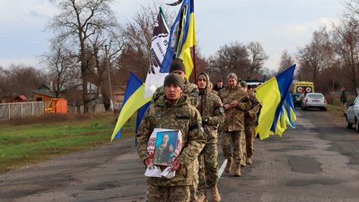 У Куликівській громаді на Чернігівщині попрощалися із загиблим бійцем Миколою Степанчуком У Куликівській громаді на Чернігівщині попрощалися із загиблим бійцем Миколою Степанчуком