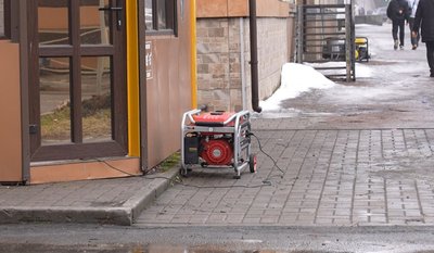 Чекають по три тижні: чому в Черкасах черга на ремонт генераторів