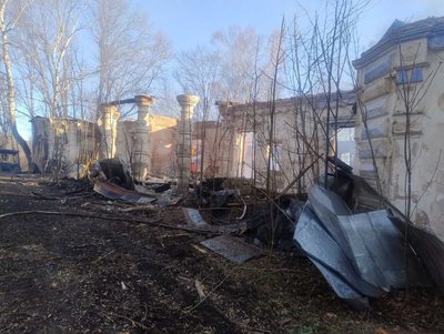 Армія РФ знищила садибу Хрущових у Лебединській громаді на Сумщині Армія РФ знищила садибу Хрущових у Лебединській громаді на Сумщині