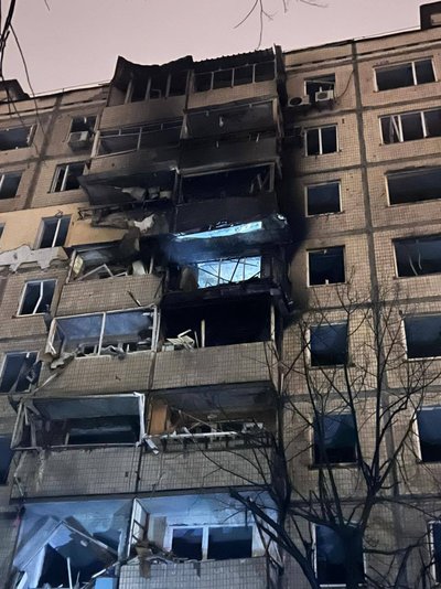 У Києві через ракетний удар РФ пошкоджені 8 житлових будинків У Києві через ракетний удар РФ пошкоджені 8 житлових будинків