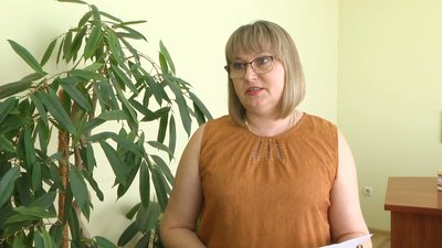 Завідувачка сектору контролю за регульованими цінами головного управління Держпродспоживслужби у Хмельницькій області Олена Сологуб-Лисенко Завідувачка сектору контролю за регульованими цінами головного управління Держпродспоживслужби у Хмельницькій області Олена Сологуб-Лисенко