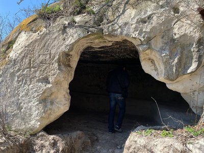 У печерах на Вінниччині знайшли наскельні зображення У печерах на Вінниччині знайшли наскельні зображення