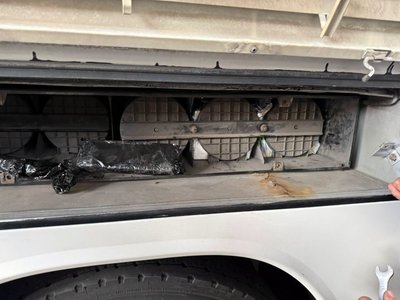 Схованка в автобусі Схованка в автобусі