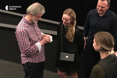 "Фільм, який ніхто не хотів, раптом захотіли всі": в Одесі відбувся спецпоказ стрічки про будинок "Слово" "Фільм, який ніхто не хотів, раптом захотіли всі": в Одесі відбувся спецпоказ стрічки про будинок "Слово"