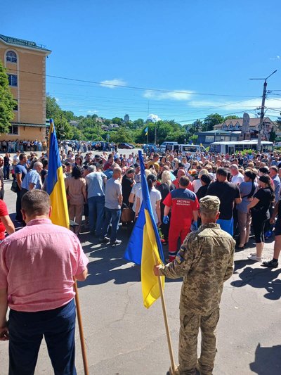 Прощання з полеглим солдатом Дмитром Мольдерфом на Черкащині Прощання з полеглим солдатом Дмитром Мольдерфом на Черкащині