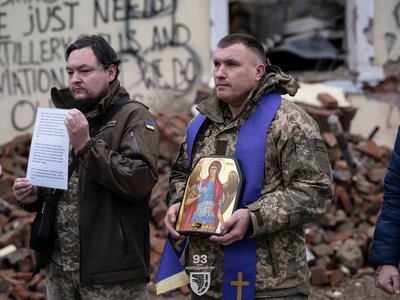 Військові капелани у Костянтинівки провели хресний хід Військові капелани у Костянтинівки провели хресний хід