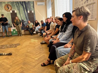 АЗС готують до обстрілів «Не раз «прилітало» поряд» Працівників автозаправних станцій навчали як діяти під час обстрілів АЗС готують до обстрілів «Не раз «прилітало» поряд» Працівників автозаправних станцій навчали як діяти під час обстрілів