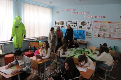 "Там люди сильні духом": як громада на Рівненщині співпрацює з деокупованою громадою Херсонщини "Там люди сильні духом": як громада на Рівненщині співпрацює з деокупованою громадою Херсонщини