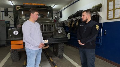 Харківщина та Херсонщина засипані мінами – сапер із Житомирщини Олександр Павленко про роботу на деокупованих територіях Харківщина та Херсонщина засипані мінами – сапер із Житомирщини Олександр Павленко про роботу на деокупованих територіях