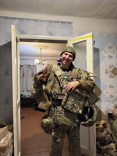 «Це мій шостий день народження». Інтервʼю з перамедикинею Оленою Риж, яка вижила в епіцентрі атаки у Павлограді «Це мій шостий день народження». Інтервʼю з перамедикинею Оленою Риж, яка вижила в епіцентрі атаки у Павлограді