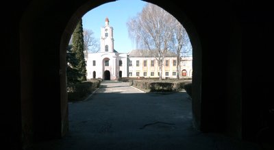 21-річна студентка з Волині у рідному селищі біля замку відкрила кав'ярню за грант для молоді — Олицький замок 21-річна студентка з Волині у рідному селищі біля замку відкрила кав'ярню за грант для молоді — Олицький замок