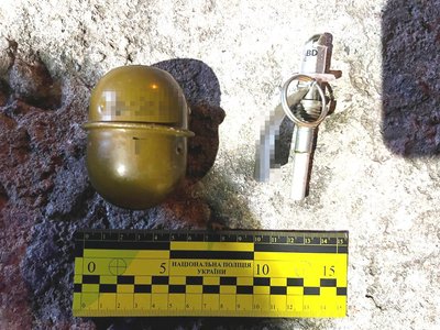 У Рівному на вулиці знайшли бойову гранату
