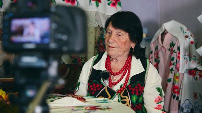 "Серія наповнена моментами, що вражають". "Баба Єлька" презентувала третю серію циклу про громади Кіровоградщини "Серія наповнена моментами, що вражають". "Баба Єлька" презентувала третю серію циклу про громади Кіровоградщини