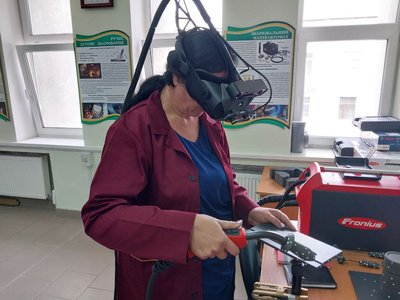 "Будемо подавати приклад дівчатам". Електрогазозварниця з Сумщини розповіла, як обрала професію "Будемо подавати приклад дівчатам". Електрогазозварниця з Сумщини розповіла, як обрала професію