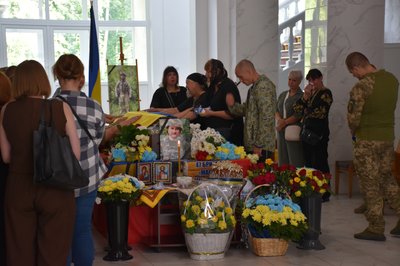 "Хотілося б, щоб люди пам’ятали, якою ціною нам дається свобода": на Хмельниччині прощаються з Олександром Вінніченком "Хотілося б, щоб люди пам’ятали, якою ціною нам дається свобода": на Хмельниччині прощаються з Олександром Вінніченком