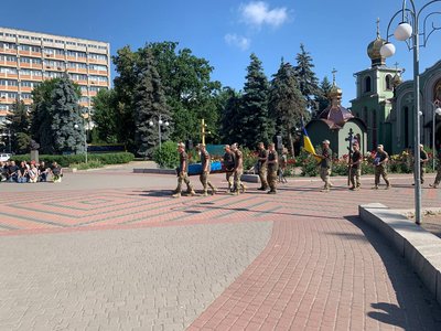 У Черкасах в останню путь провели полеглого на Донеччині захисника У Черкасах в останню путь провели полеглого на Донеччині захисника
