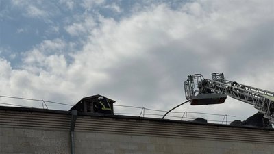 У Кропивницькому на території телецентру сталася пожежа: що відомо