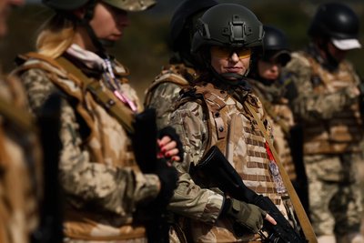 Закарпатський центр підготовки населення до нацспротиву провів фінальні заняття для першого курсу Закарпатський центр підготовки населення до нацспротиву провів фінальні заняття для першого курсу