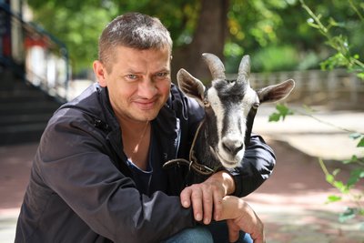 Безперервні атаки РФ на школи, лікарні та житлові райони. Перші дні липня у Херсоні — фото Безперервні атаки РФ на школи, лікарні та житлові райони. Перші дні липня у Херсоні — фото