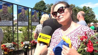 На Житомирщині відкрили Алею пам'яті загиблих воїнів України На Житомирщині відкрили Алею пам'яті загиблих воїнів України