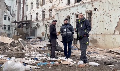 Понівечені будинки, центральний ринок та музей. Фоторепортаж з місць ударів РФ по Дніпру