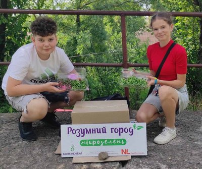 У Мукачеві семикласники вирощують мікрозелень на продаж