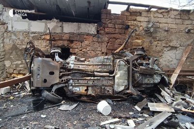 Пошкоджений гуртожиток та 11 травмованих: наслідки російської атаки по Одесі. Фото Пошкоджений гуртожиток та 11 травмованих: наслідки російської атаки по Одесі. Фото