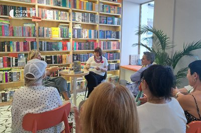 "Жити зараз": Наталка Діденко презентувала в Одесі книжку про місто, людей і пам’ять "Жити зараз": Наталка Діденко презентувала в Одесі книжку про місто, людей і пам’ять