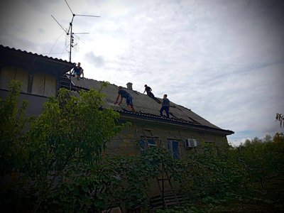У місті Вилкове триває ліквідація наслідків атаки російських дронів У місті Вилкове триває ліквідація наслідків атаки російських дронів