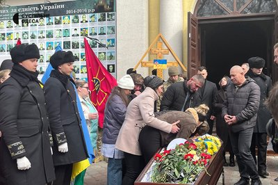 "Це був справжній, щирий патріот": в Одесі відбулось прощання із Дем’яном Ганулом "Це був справжній, щирий патріот": в Одесі відбулось прощання із Дем’яном Ганулом