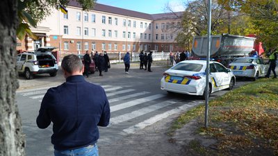 У Дніпрі автівка збила школярів: одна дитина загинула У Дніпрі автівка збила школярів: одна дитина загинула
