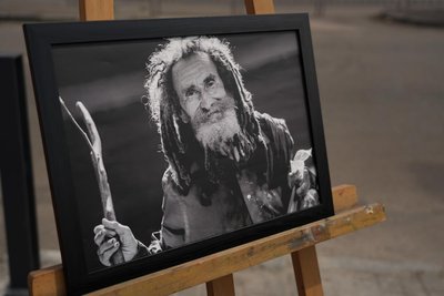 "Ода витривалості та особистій свободі". У Дніпрі відкрили мініскульптуру, присвячену бігуну Олександру "Форресту Гампу" "Ода витривалості та особистій свободі". У Дніпрі відкрили мініскульптуру, присвячену бігуну Олександру "Форресту Гампу"