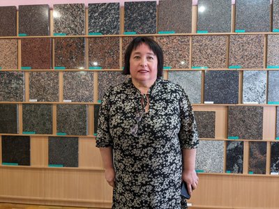 У музеї коштовного каміння на Житомирщині художник створив мурал на геологічну тематику У музеї коштовного каміння на Житомирщині художник створив мурал на геологічну тематику