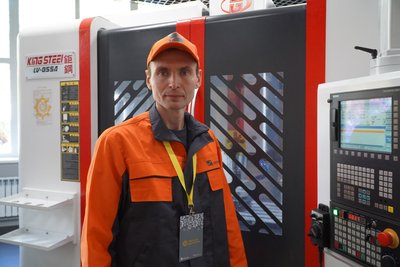 У профтехучилищу Дніпра відкрили сучасну майстерню верстатників У профтехучилищу Дніпра відкрили сучасну майстерню верстатників