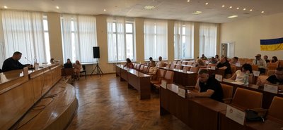 "Сесія буде прозорою": систему електронного голосування встановила міська рада на Рівненщині "Сесія буде прозорою": систему електронного голосування встановила міська рада на Рівненщині