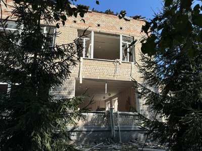 "Устиг накритися ковдрою": жителі Глухова на Сумщині про бомбардування міста "Устиг накритися ковдрою": жителі Глухова на Сумщині про бомбардування міста