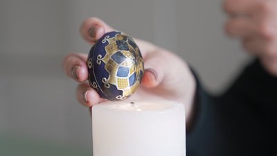 Відродження традиційного мистецтва: вінничанка створює писанки з природних барвників Відродження традиційного мистецтва: вінничанка створює писанки з природних барвників
