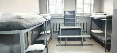 У звичайній камері у Хмельницькому слідчому ізоляторі може перебувати від двох до одинадцяти людей У звичайній камері у Хмельницькому слідчому ізоляторі може перебувати від двох до одинадцяти людей