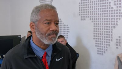 Американський волонтер приїхав навчати черкаських студентів Американський волонтер приїхав навчати черкаських студентів