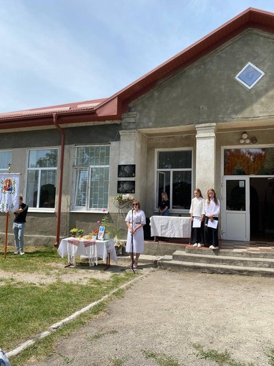 петро луцик, меморіальна дошка петро луцик, меморіальна дошка