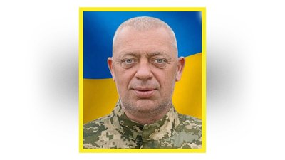 На Чернігівщині попрощалися з чотирма захисниками України На Чернігівщині попрощалися з чотирма захисниками України