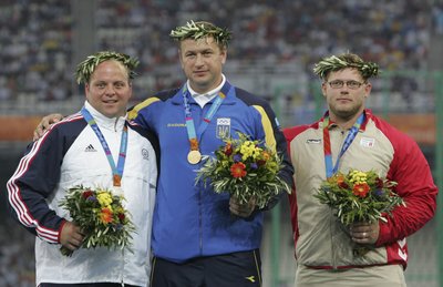 Юрій Білоног з "золотом" Олімпіади-2004. Через вісім років спортсмена позбавлять медалі через допінг Юрій Білоног з "золотом" Олімпіади-2004. Через вісім років спортсмена позбавлять медалі через допінг