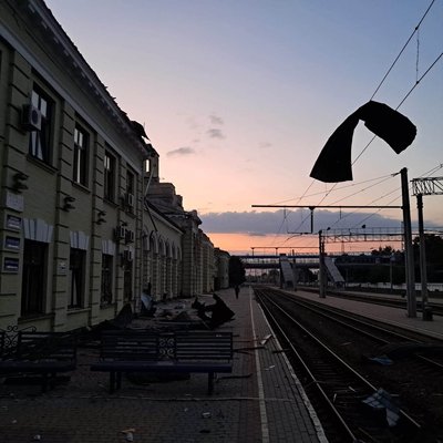 Росіяни пошкодили залізничний вокзал у Лозовій під час масованого удару, 21 вересня 2026 року Росіяни пошкодили залізничний вокзал у Лозовій під час масованого удару, 21 вересня 2026 року