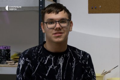 "Я вже звик до витребеньок цих росіян": як діти з аутизмом переживають війну "Я вже звик до витребеньок цих росіян": як діти з аутизмом переживають війну