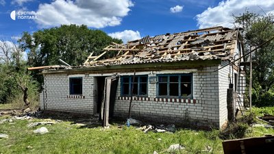 Наслідки обстрілу села Михнівці Лубенської громади 2 червня: фото Наслідки обстрілу села Михнівці Лубенської громади 2 червня: фото